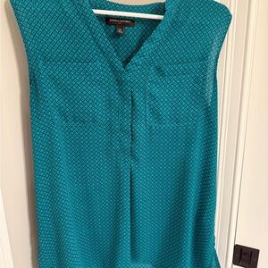Banana Republic Women's green Sleeveless Top